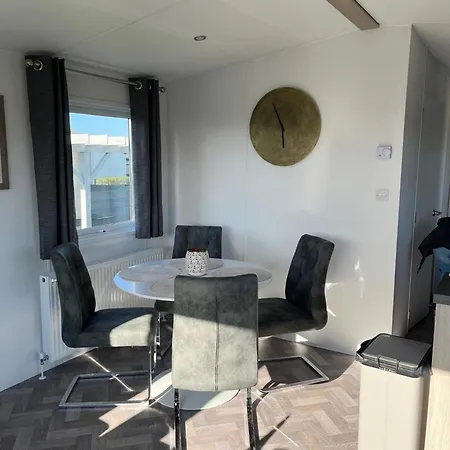 Traumlage Nr71 Zweite Reihe Direkt Am Wattenmeer Erste Reihe Unendliche Weite, Eingebettet In Der Holiday home Westerland